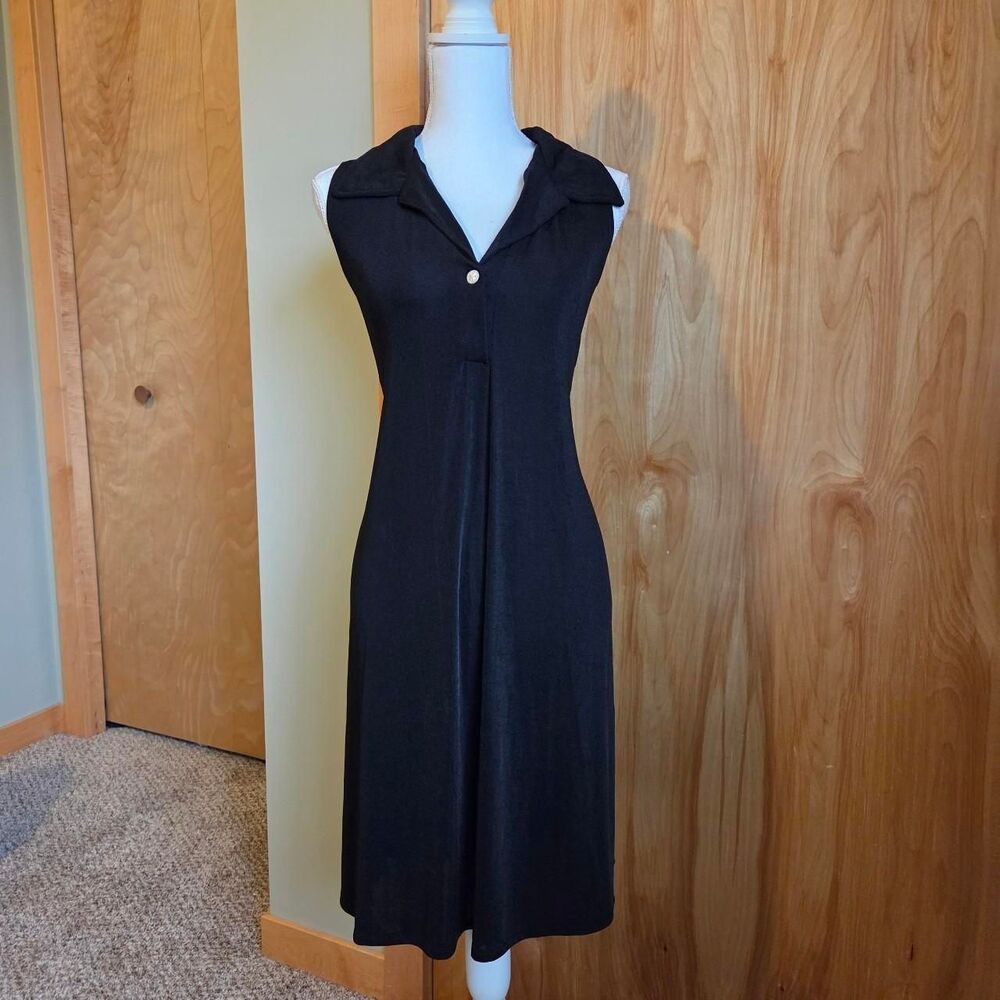 Black sleeveless v neck collared midi dress